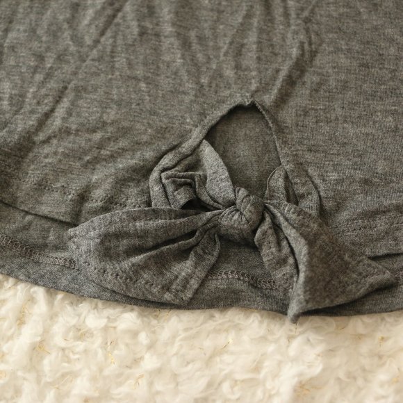 Strappy T-Neck T-shirt - Picture 7 of 7